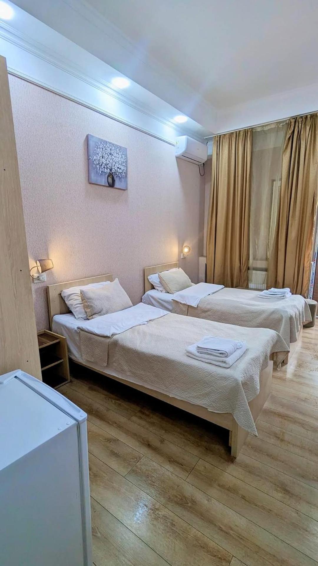 Dkd-Bridge Hotel Tbilisi Ngoại thất bức ảnh