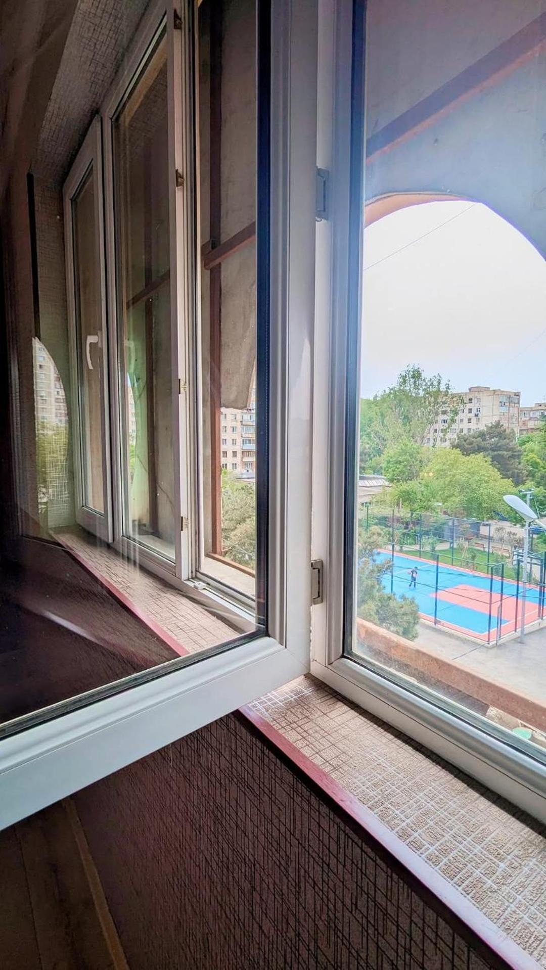Dkd-Bridge Hotel Tbilisi Ngoại thất bức ảnh